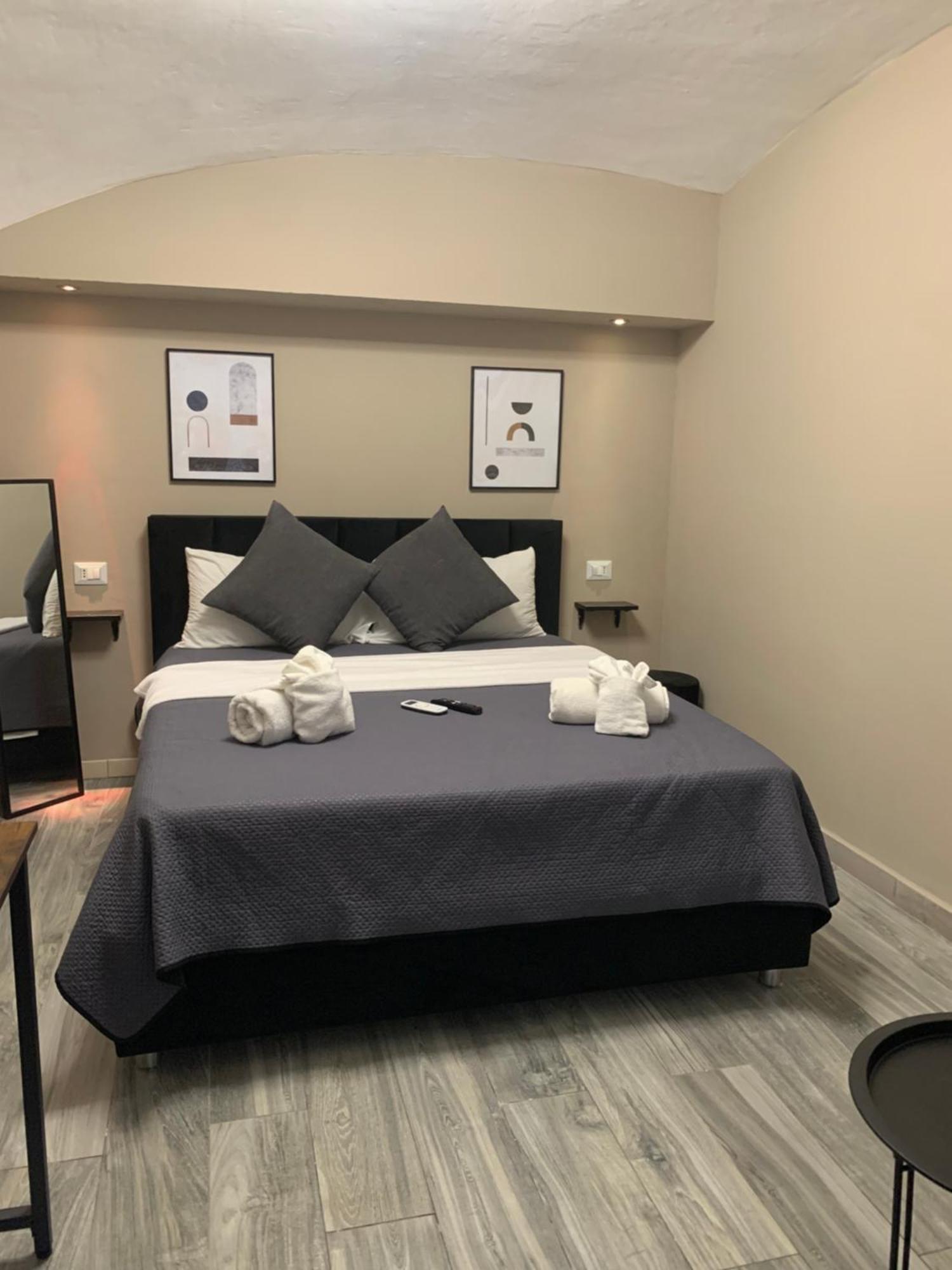 Pendino Rooms Наполи Екстериор снимка