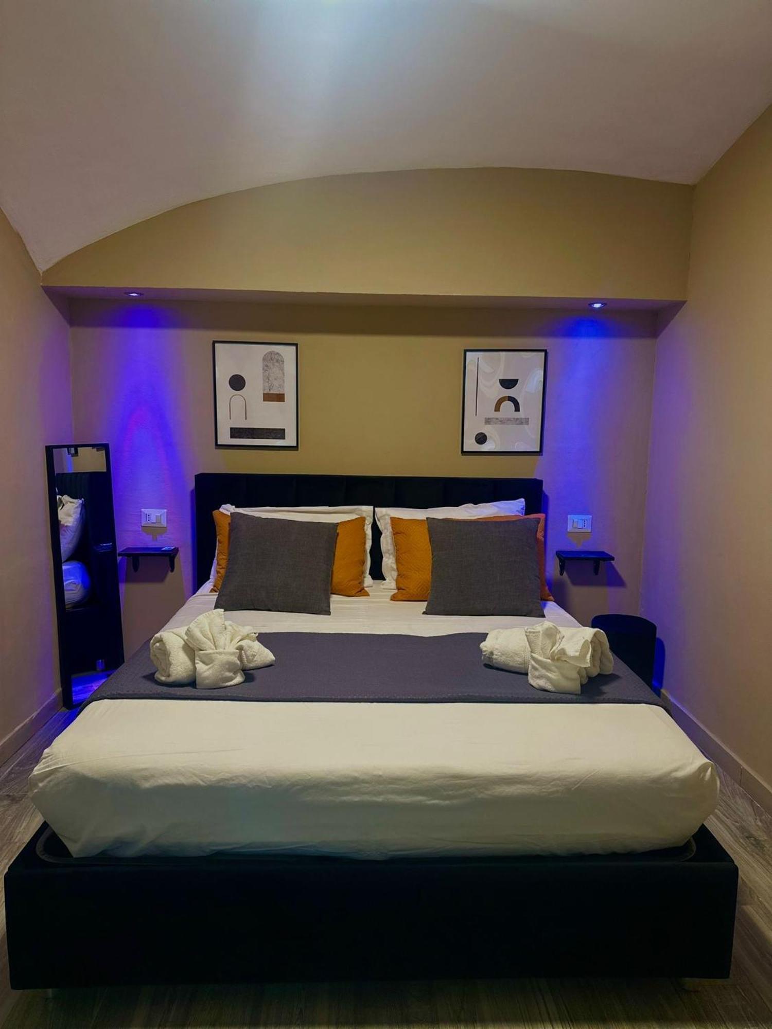 Pendino Rooms Наполи Стая снимка